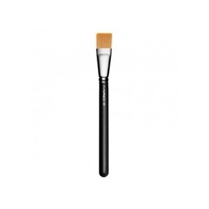 MAC Brush 191S - Kvadratinis šepetėlis tolygiai paskirstyti skystus produktus, 1 vnt.