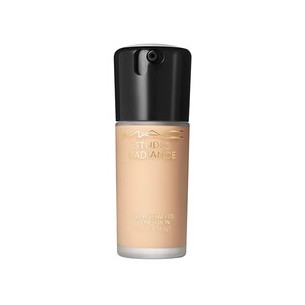 MAC Studio Radiance Serum Powered Foundation 30 ml NC20