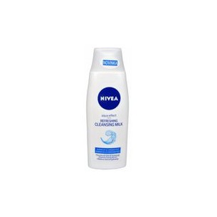 Nivea Refreshing Cleansing Milk for normaliai ir mišriai odai 200 ml Aqua Effect 200 ml