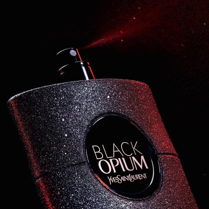 Yves Saint Laurent Black Opium Extreme EDP kvepalai moterims, 30 ml