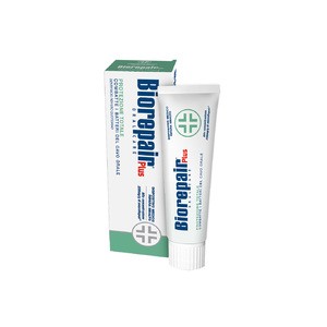 Biorepair Plus Total Protection Toothpaste - Toothpaste to strengthen tooth enamel 75 ml