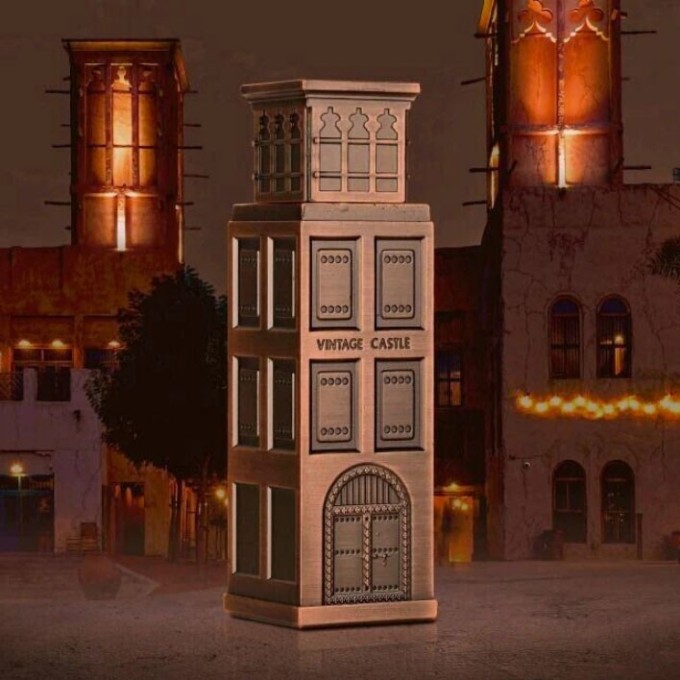 Lattafa Niche Emarati Vintage Castle EDP, 100 ml