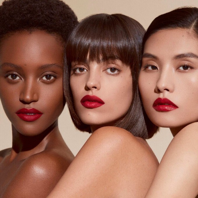 Armani Lip Power - ilgai išliekantys lūpų dažai, 3,1 g - 400 Four Hundred
