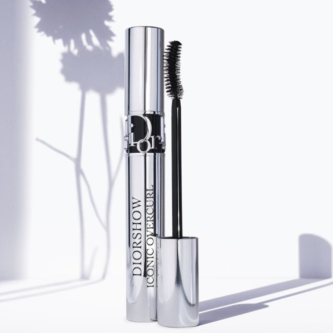 Dior Diorshow Iconic Overcurl Mascara - Mascara for larger volume and curling 6 g 090 Black