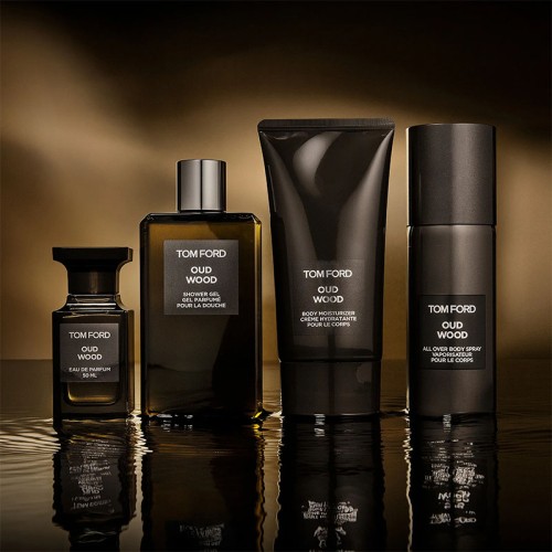 Tom Ford Oud Wood purškiamas dezodorantas, 150 ml