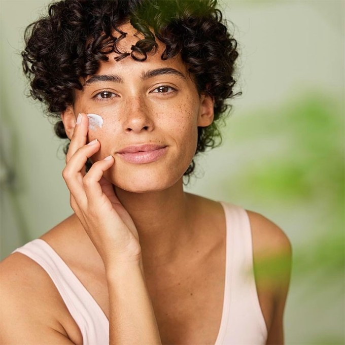 Weleda Sensitive Soothing Moisturiser Light - Soothing skin cream 30 ml