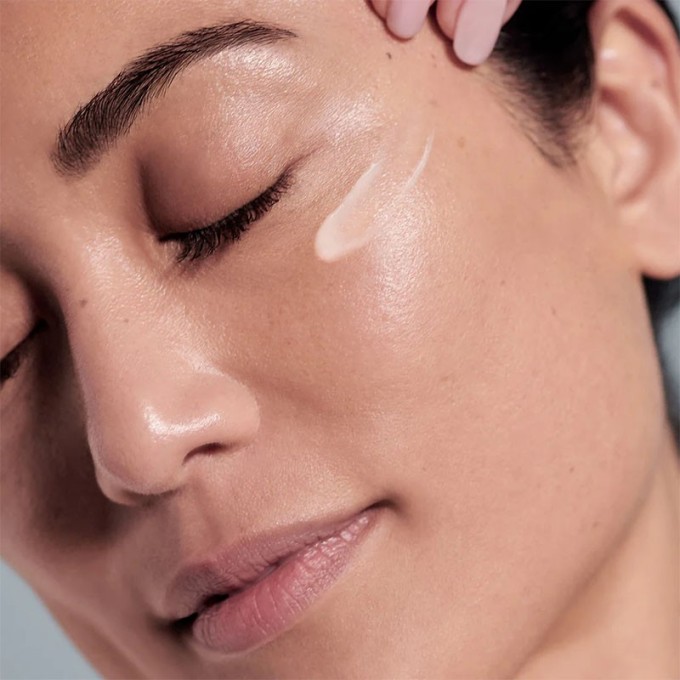 Medik8 Eyelift Peptides Age Defying Firming Gel - priešraukšlinis stangrinantis paakių gelis, 15 ml