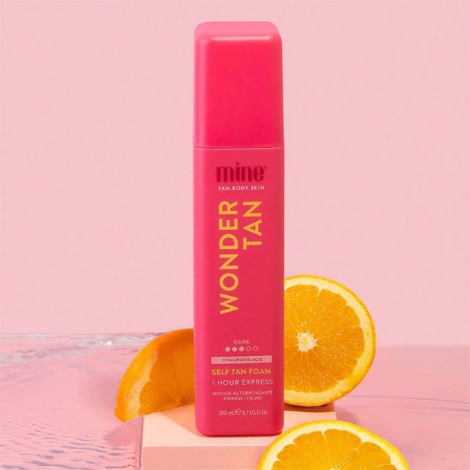 Minetan Wonder Tan Self Tan Foam - Savaiminio įdegio putos su drėkinamuoju ir senėjimą stabdančiu