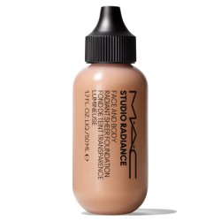 MAC Studio Radiance Face And Body Radiant Sheer Foundation 50 ml W2