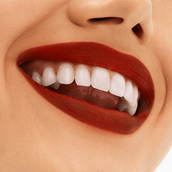 MAC Locked Kiss 24hr Lipstick - lūpų dažai, 1,8 g - 95 Vicious