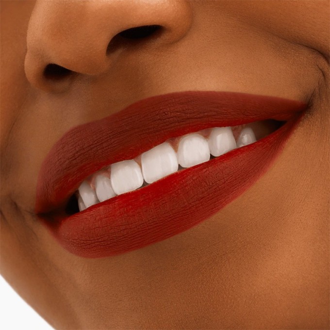 MAC Locked Kiss 24hr Lipstick - lūpų dažai, 1,8 g - 95 Vicious