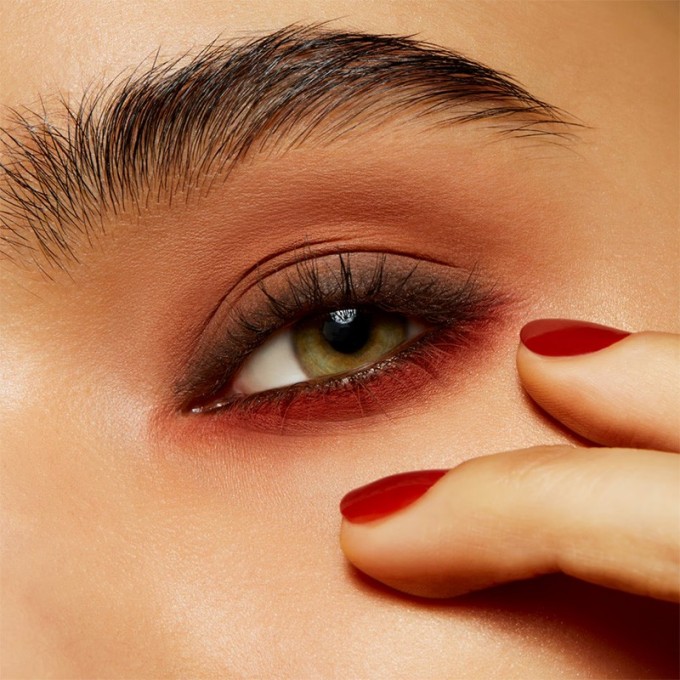 MAC Powder Kiss Matte Eye Shadow - akių šešėliai, 1,5 g - So Haute Right Now