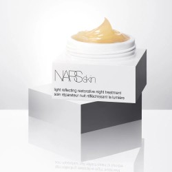 NARS Skin Light Reflecting Restorative Night Treatment - odos priežiūros priemonė nakčiai, 30 ml