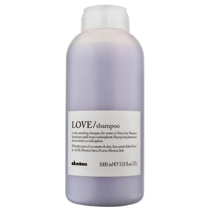Davines Essential Haircare Love Smoothing Shampoo - išlyginantis šampūnas šiurkštiems ir