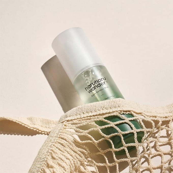 Haruharu Wonder Black Bamboo Mist - drėkinanti odos dulksna, 80 ml