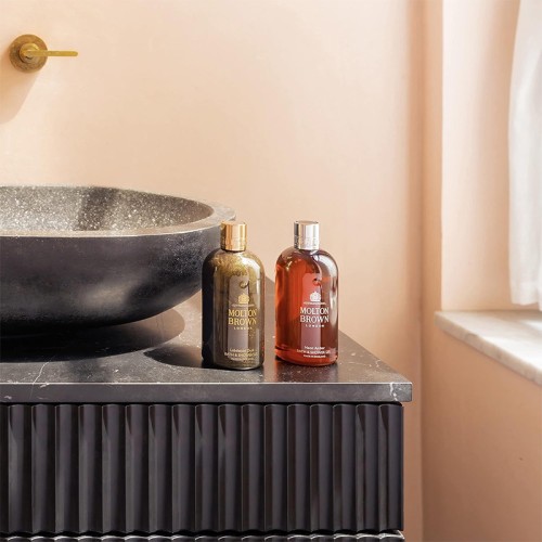 Molton Brown Labdanum Dusk Bath & Shower Gel - vonios ir dušo želė, 300 ml