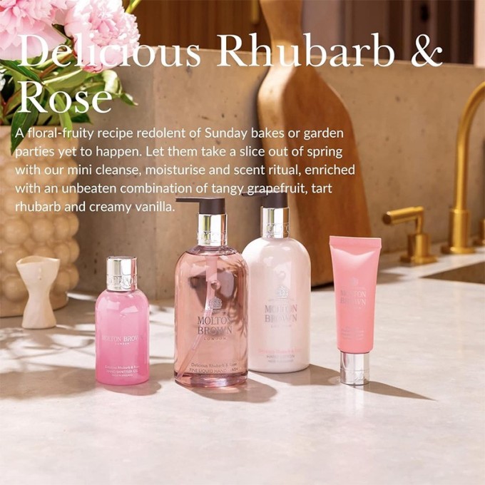 Molton Brown Delicious Rhubarb & Rose Bath & Shower Gel Refill - dušo želė papildymas, 400 ml