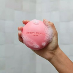 Molton Brown Fiery Pink Pepper Perfumed Soap - parfumuotas muilas, 150 g