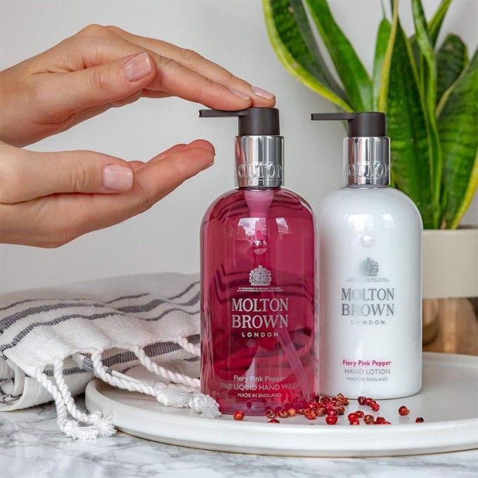 Molton Brown Fiery Pink Pepper Hand Lotion - rankų kremas, 300 ml