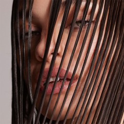 NEQI Opulent Oil Hair Serum - aliejinis serumas blizgesiui ir apsaugai nuo karščio, 75 ml