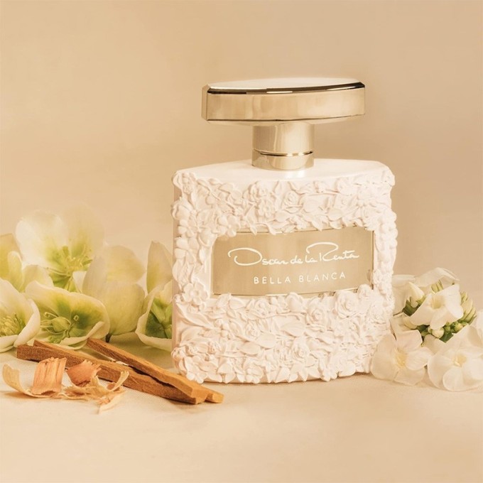 Oscar de la Renta Bella Blanca dovanų rinkinys – EDP 100 ml, kūno losjonas 100 ml ir mini EDP 15 ml