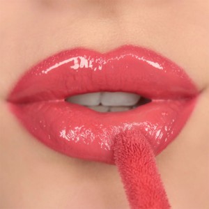 Makeup Revolution Pout Bomb Plumping Lip Gloss - lūpų blizgesys, 4.6 ml - Peachy Coral 2