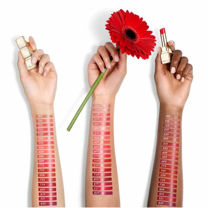 Guerlain KissKiss Shine Bloom Lip Colour - blizgūs lūpų dažai, 3,2 g - 519 Floral Brick