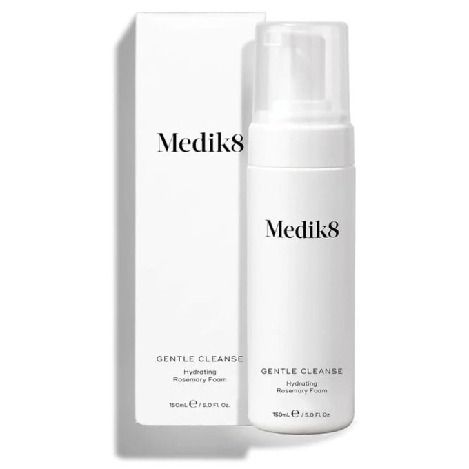 Medik8 Gentle Cleanse Hydrating Rosemary Foam - valomosios veido putos, 150 ml