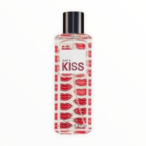 Victoria´s Secret Just A Kiss Body spray - kūno dulksna, 250 ml