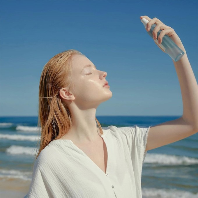 SKIN1004 Madagascar Centella Hyalu-Cica Cloudy Mist - drėkinamoji veido dulksna, 120 ml