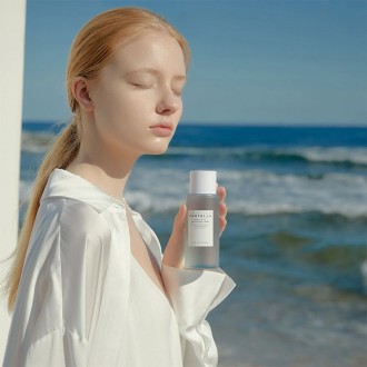 SKIN1004 Hyalu-Cica Brightening Toner - drėkinamasis veido tonikas, 30 ml 2