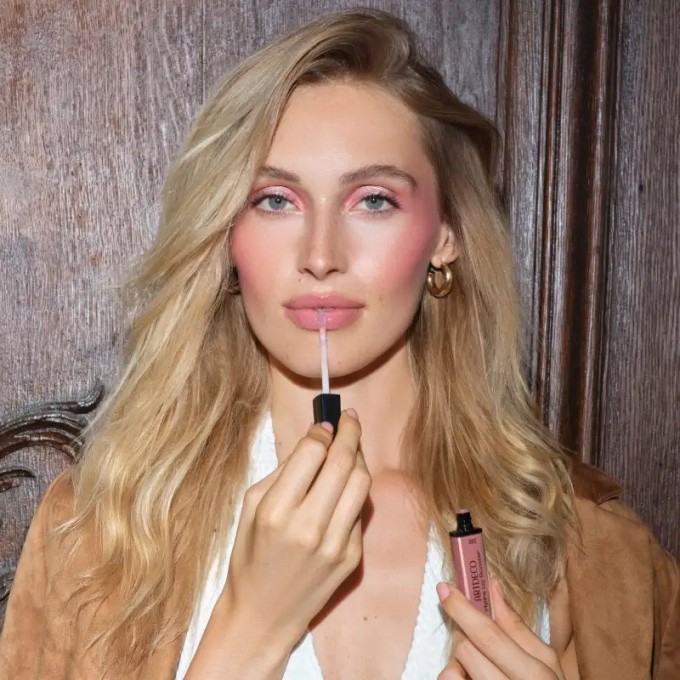 Artdeco Hydra Lip Booster - lūpų blizgesys, 6 ml - 36 Translucent Rosewood