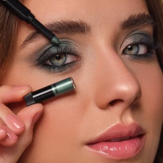 Artdeco Eye Designer Refill - pigmentinių akių šešėlių kasetė, 0,8 g - 49 Shiny Moss Green 2