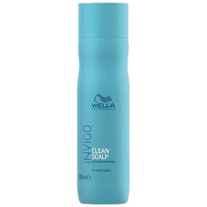 Wella Professional Soothing Moisturizing Shampoo for Hair with Invigo Clean Scalp (Anti Dandruff