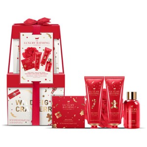 The Luxury Bathing Company Bath care gift set (Fig & Cranberry)