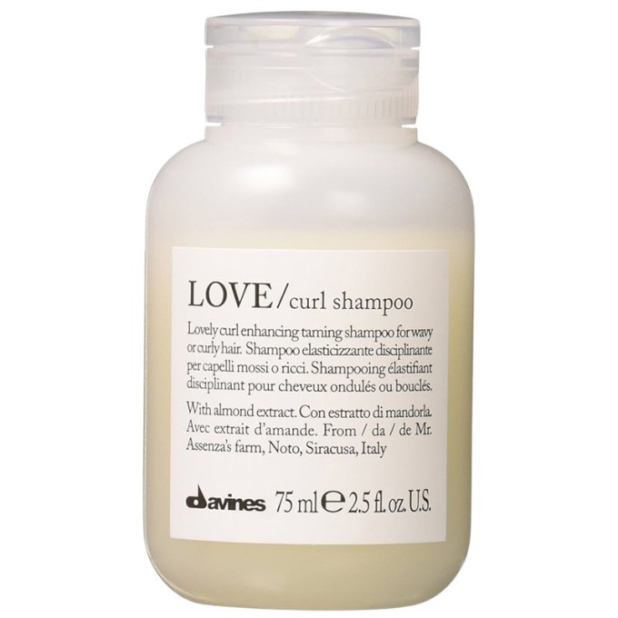 Davines LOVE Curl Shampoo - drėkinamasis šampūnas garbanotiems ir banguotiems plaukams, 75 ml