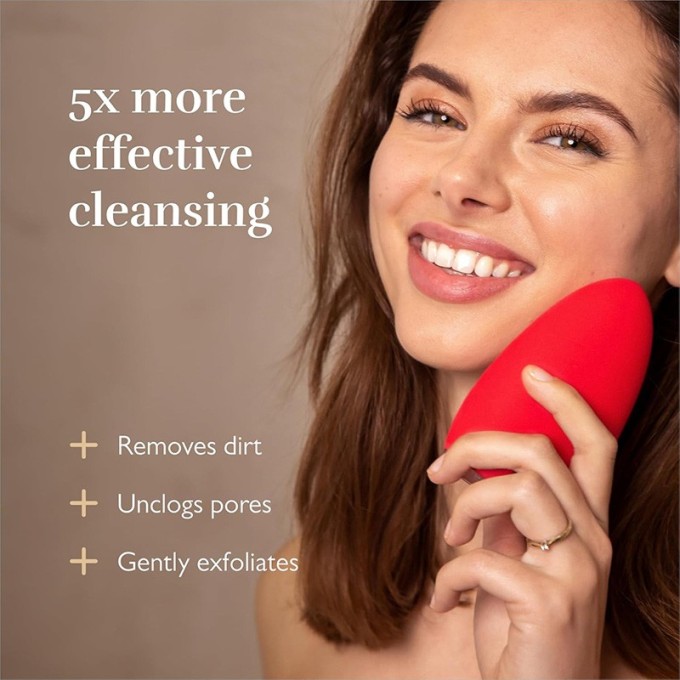 Silk'n Bright Cleanser - Silicone face cleansing brush