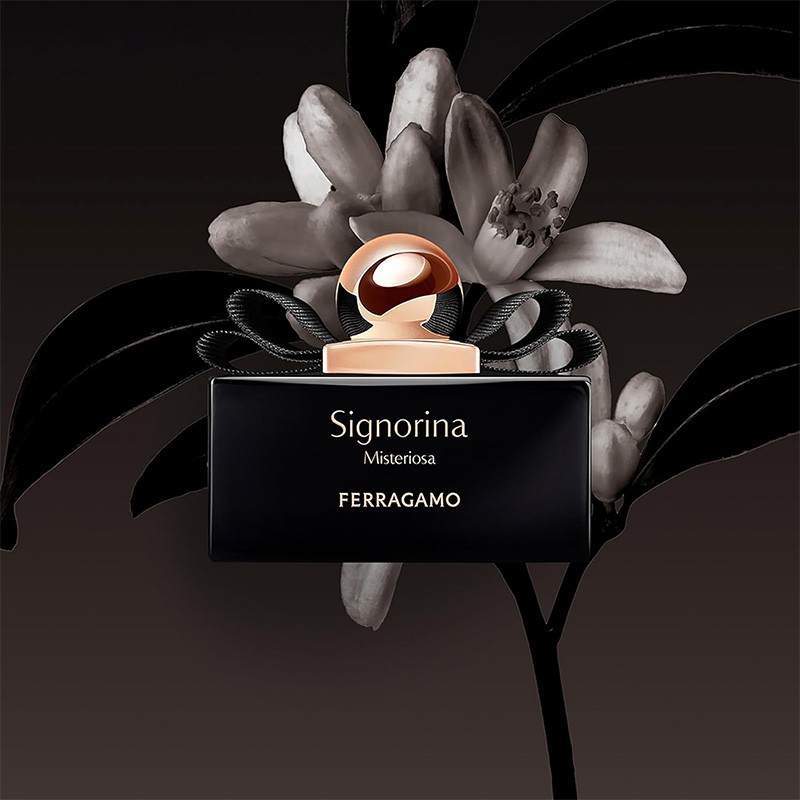 Salvatore Ferragamo Signorina Misteriosa EDP kvepalai moterims, 30 ml