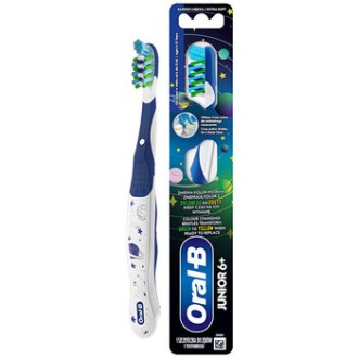 Oral B Extra Soft Kids Toothbrush ( 6-12 let ) - Dětský zubní kartáček