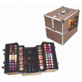 2K Super Model Beauty Train Case - Dekorativní kazeta Gold Edition 122.6g